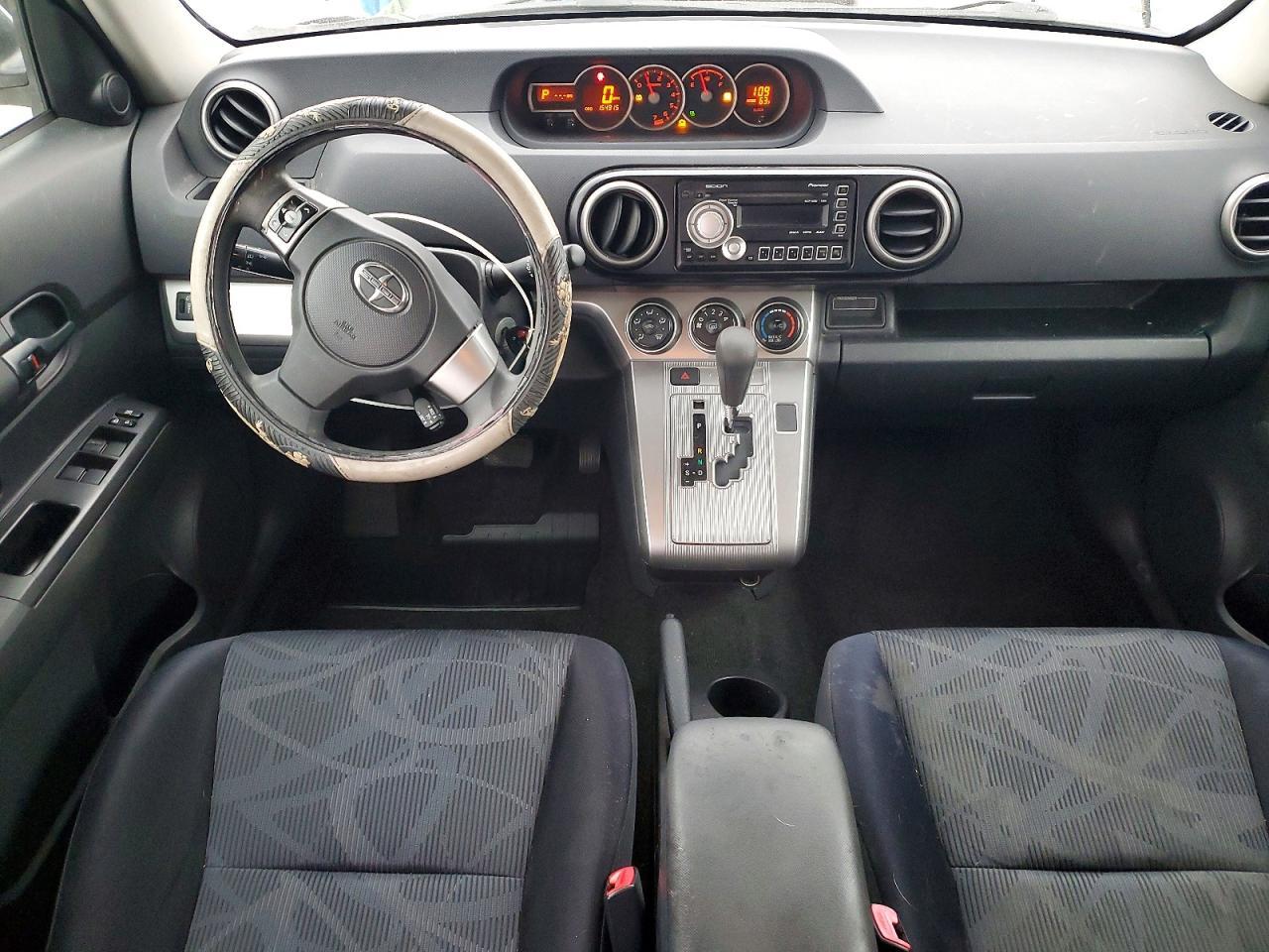 2011 TOYOTA SCION