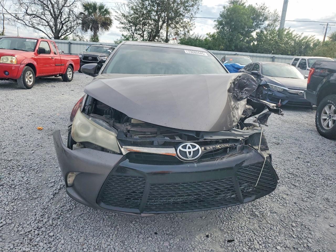 2017 TOYOTA CAMRY