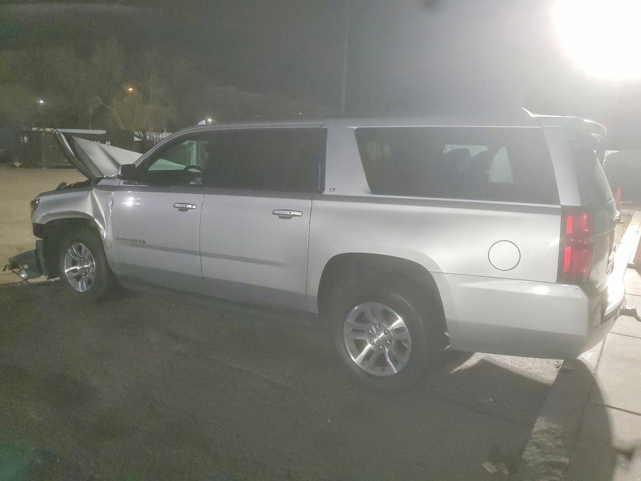 2018 CHEVROLET Suburban