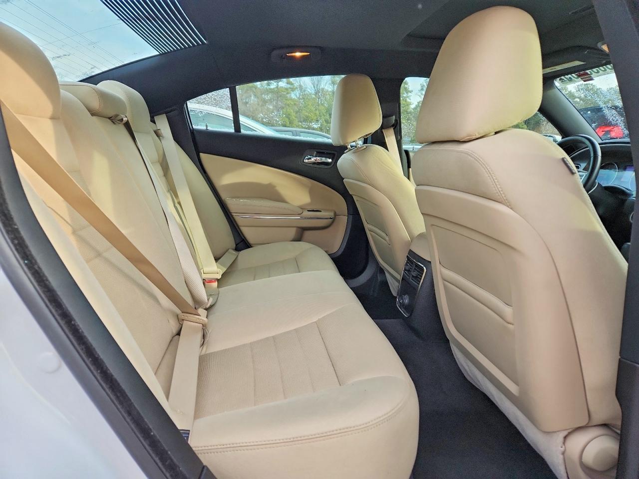 2011 DODGE CHARGER