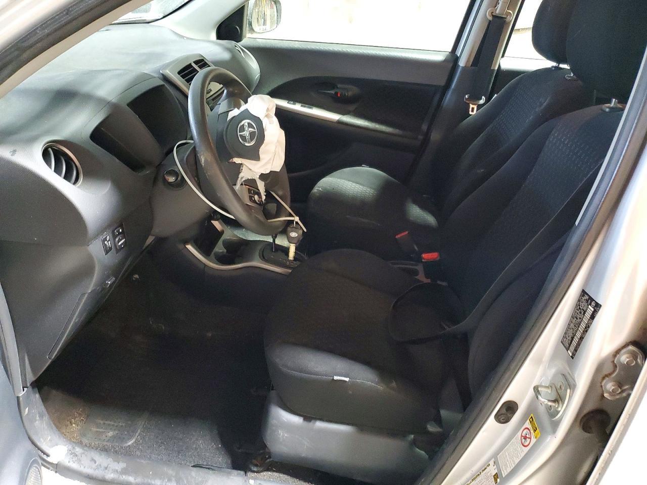 2013 TOYOTA SCION