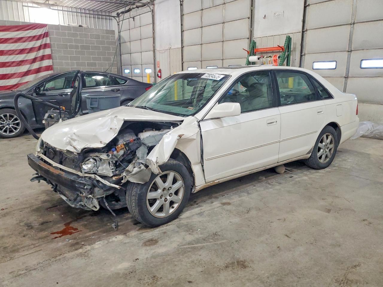 2001 TOYOTA Avalon
