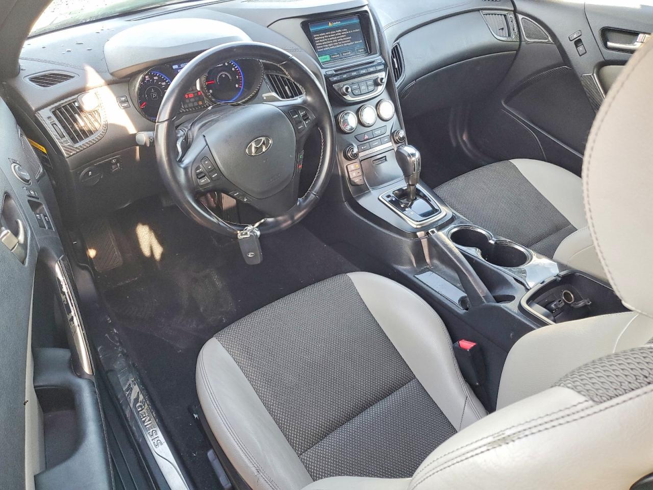 2013 HYUNDAI GENESIS
