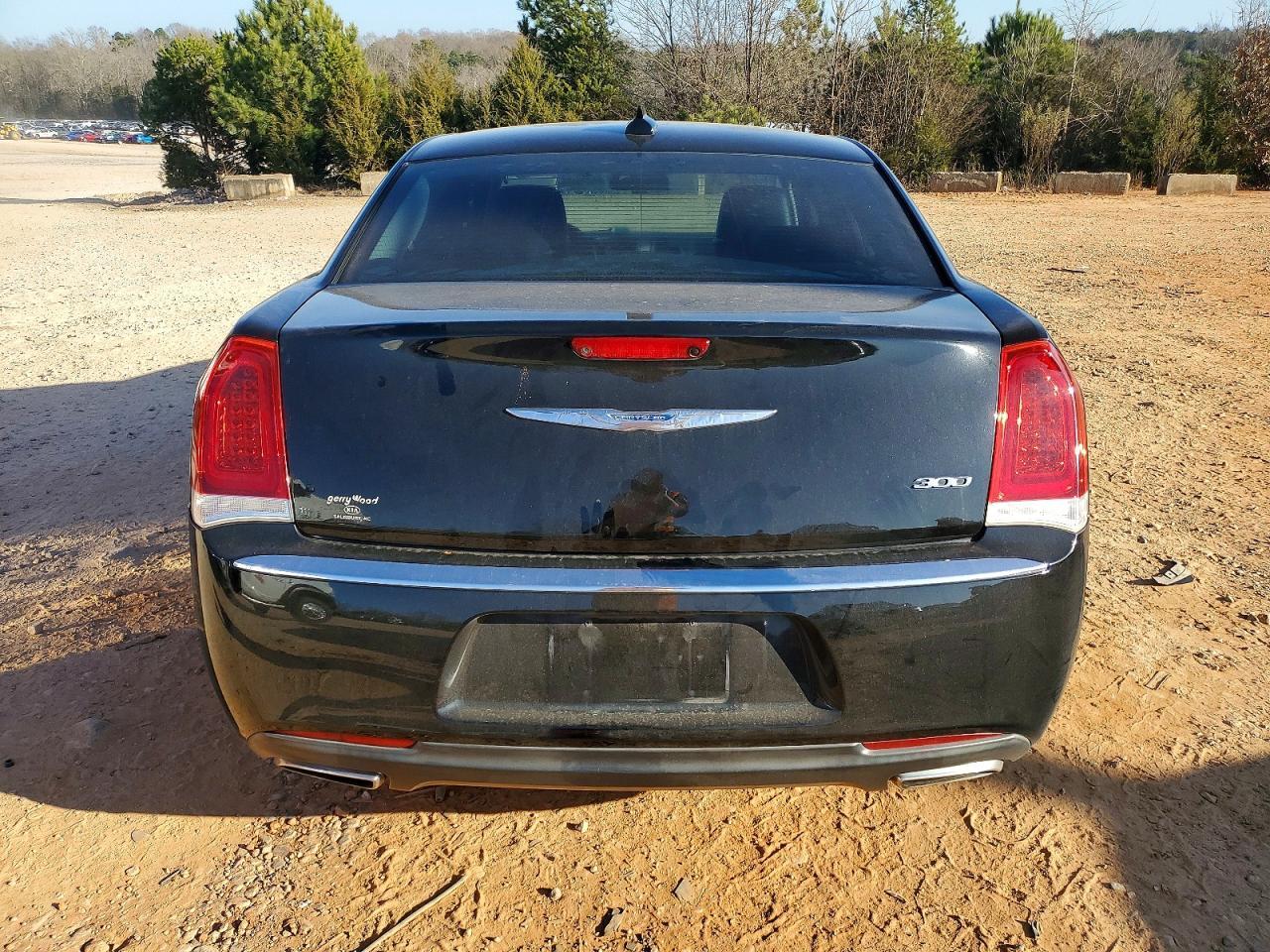 2015 CHRYSLER 300