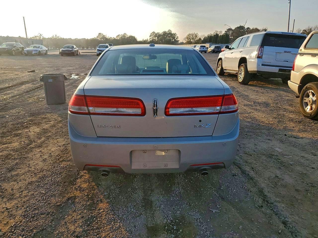 2010 LINCOLN MKZ