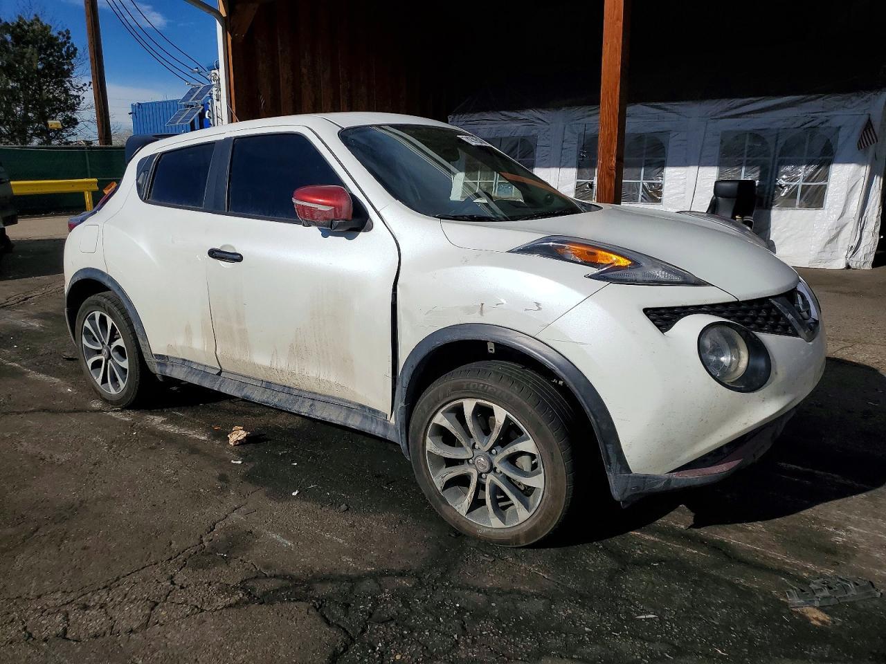 2015 NISSAN Juke