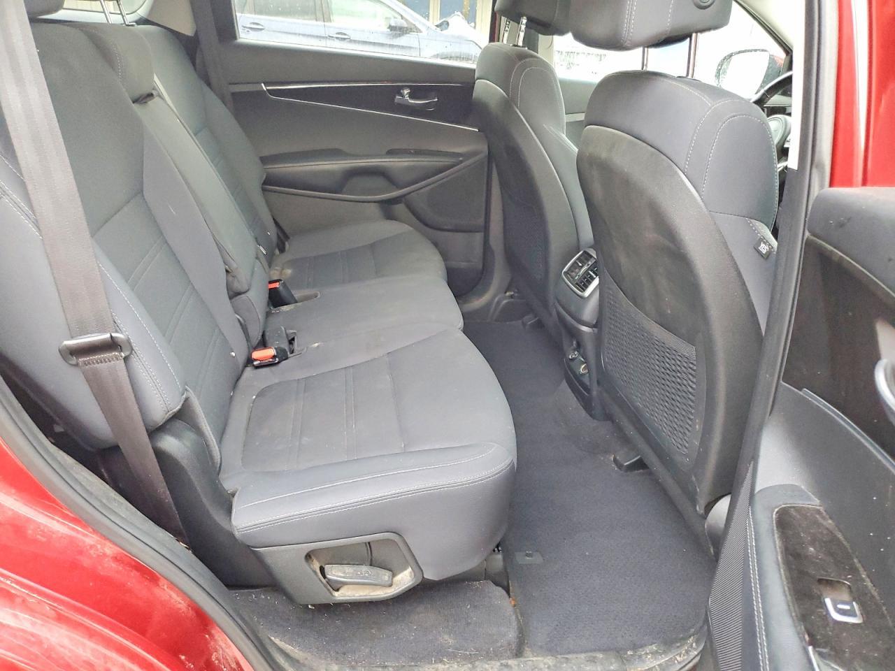 2017 KIA SORENTO