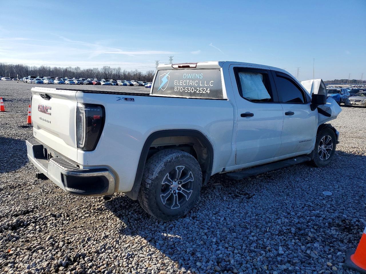 2023 GMC Sierra