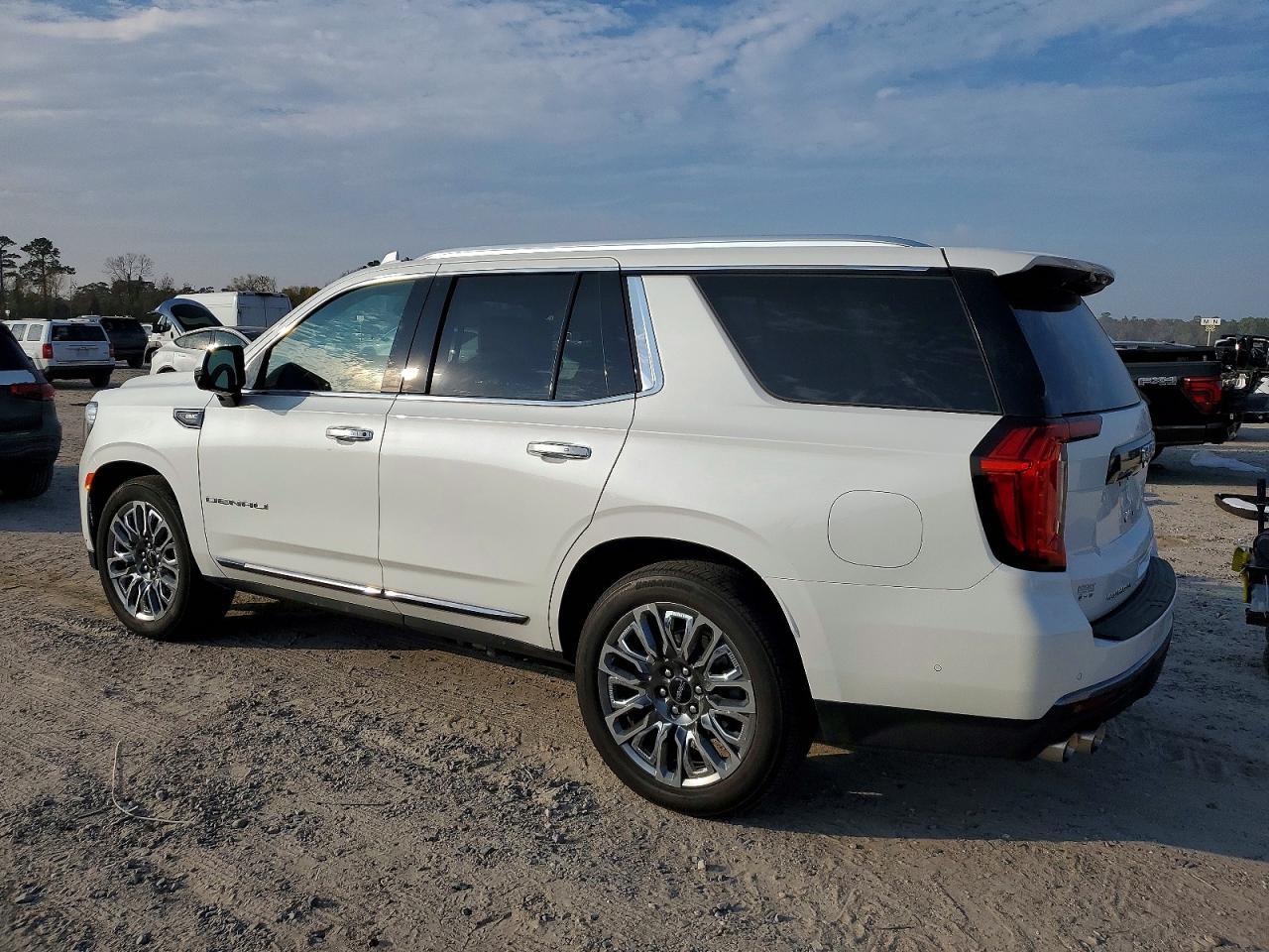 2024 GMC Yukon