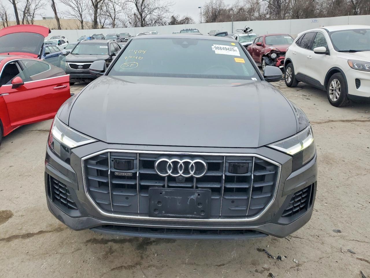 2019 AUDI Q8