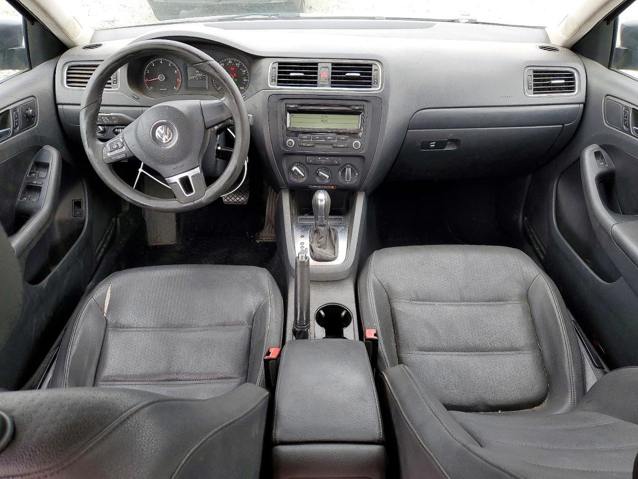 2011 VOLKSWAGEN JETTA