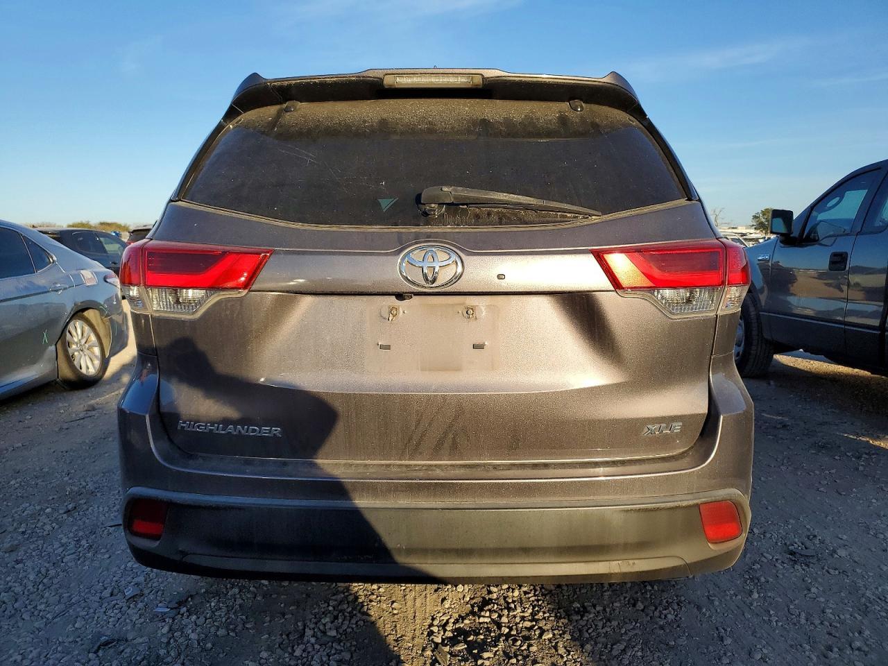 2019 TOYOTA HIGHLANDER