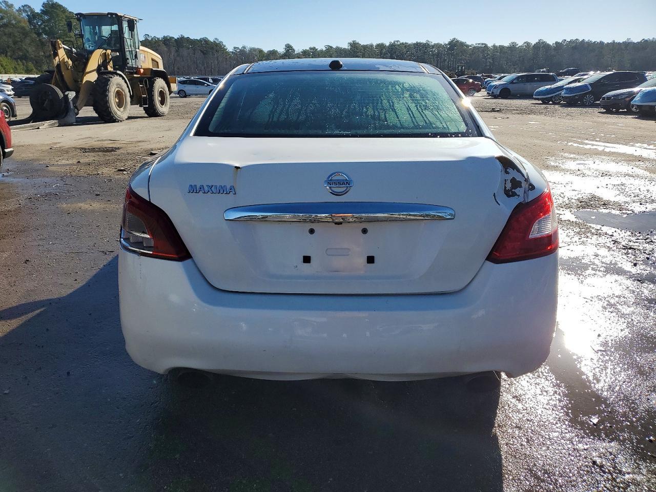 2010 NISSAN Maxima