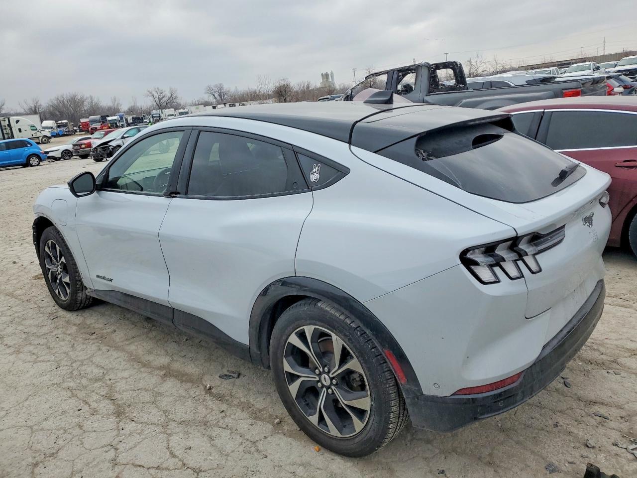 2021 FORD Mustang Mach-E