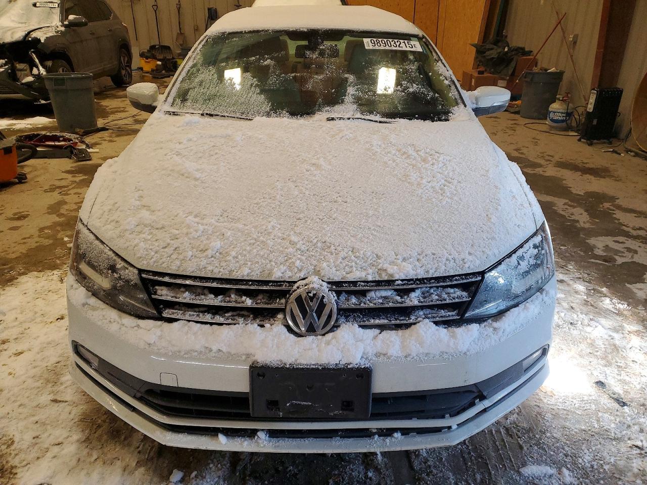 2016 VOLKSWAGEN JETTA