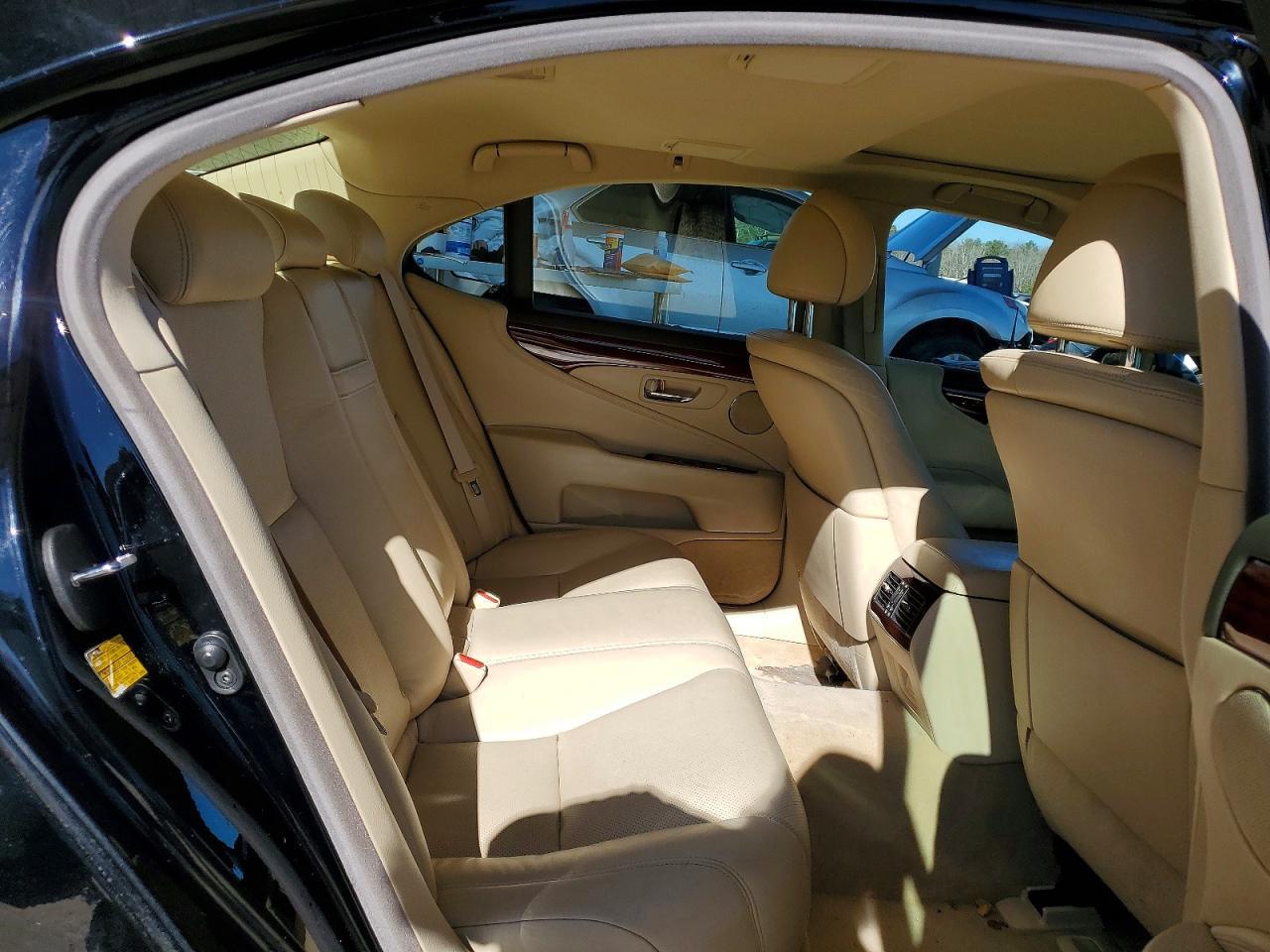 2012 LEXUS LS 460