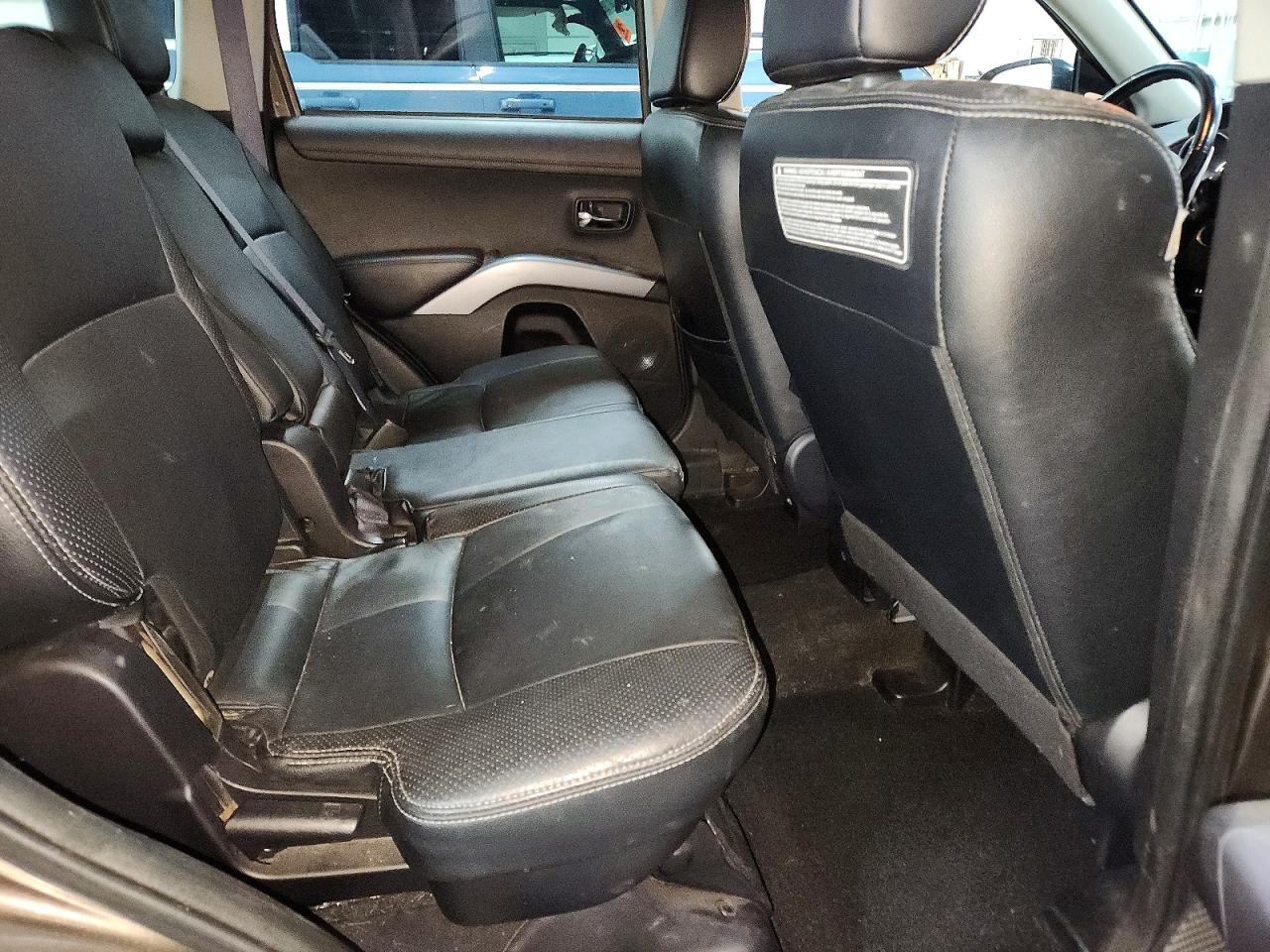2012 MITSUBISHI outlander