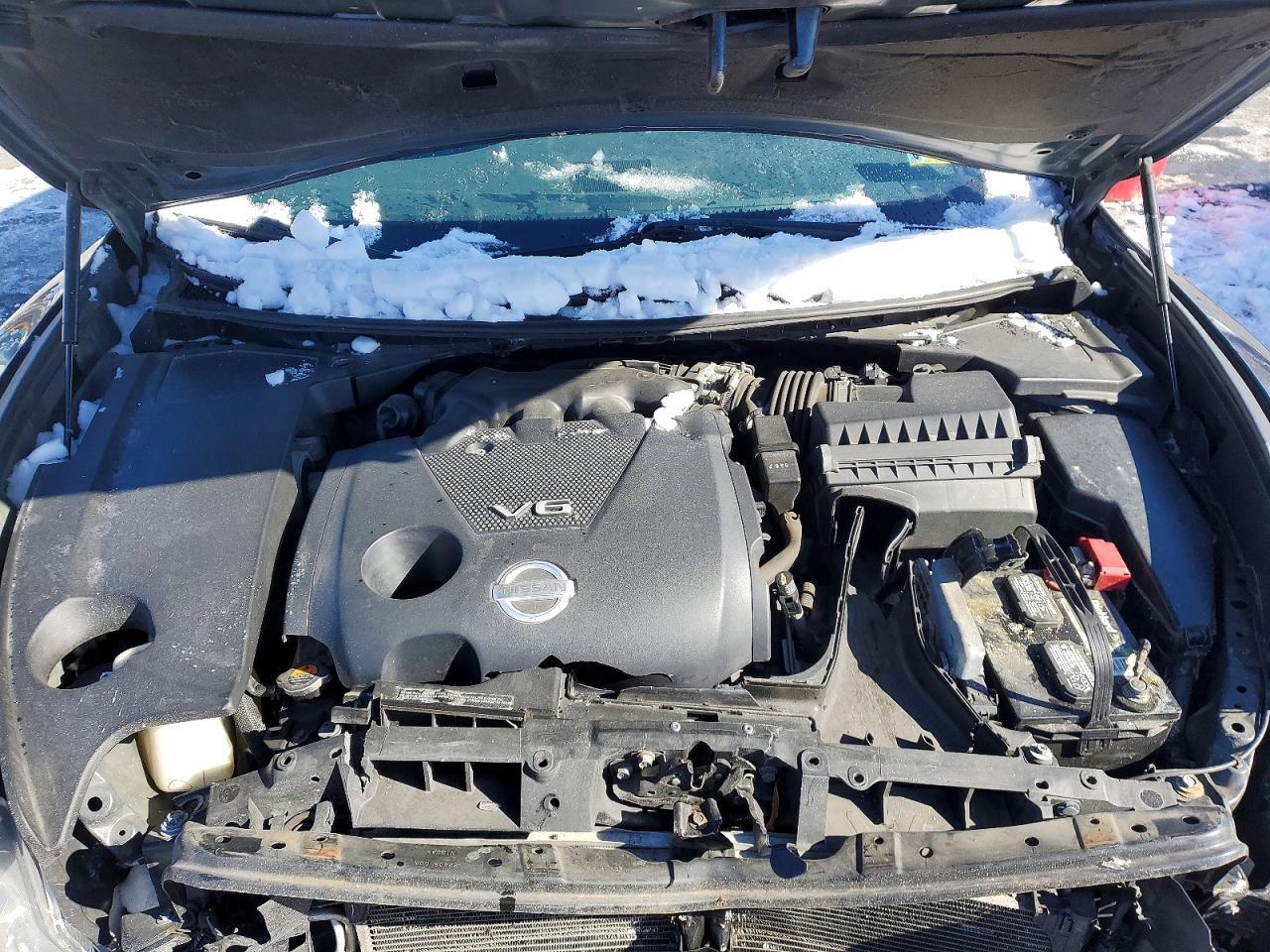 2010 NISSAN Maxima