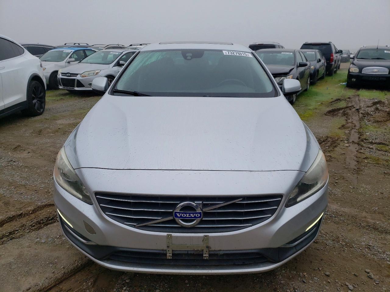 2015 VOLVO S60