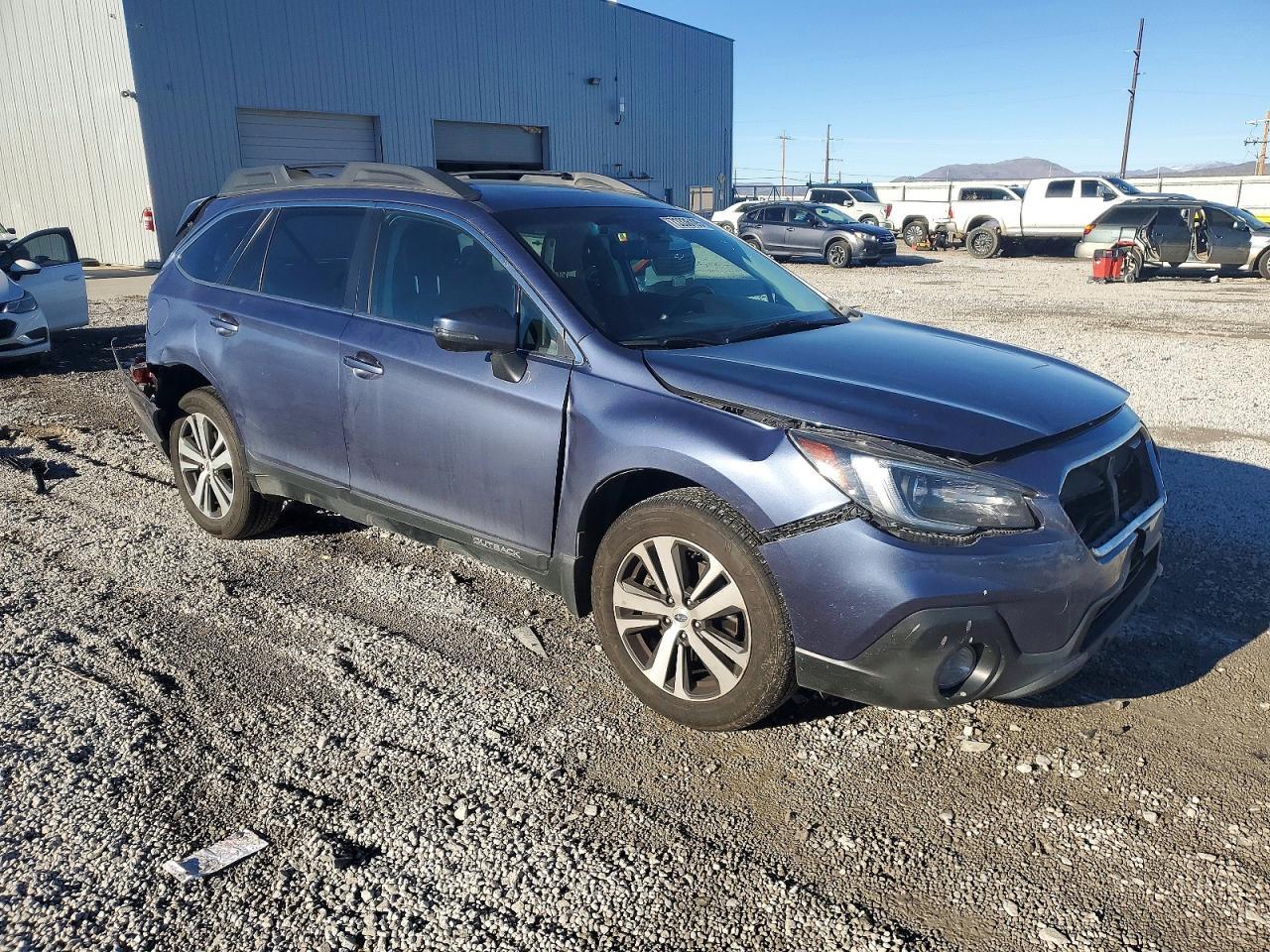 2018 SUBARU Outback