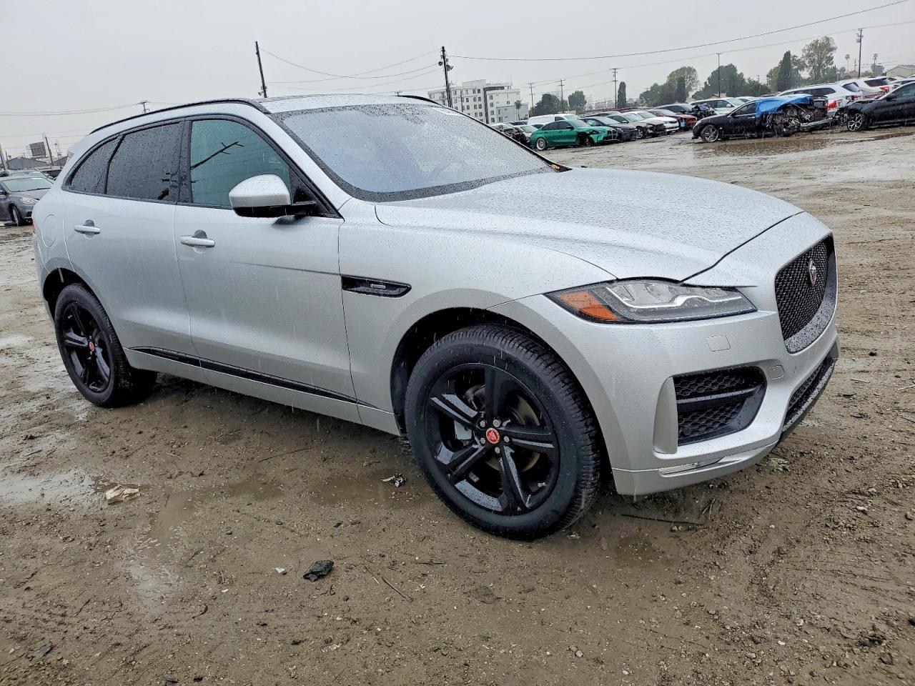 2017 JAGUAR F-Pace