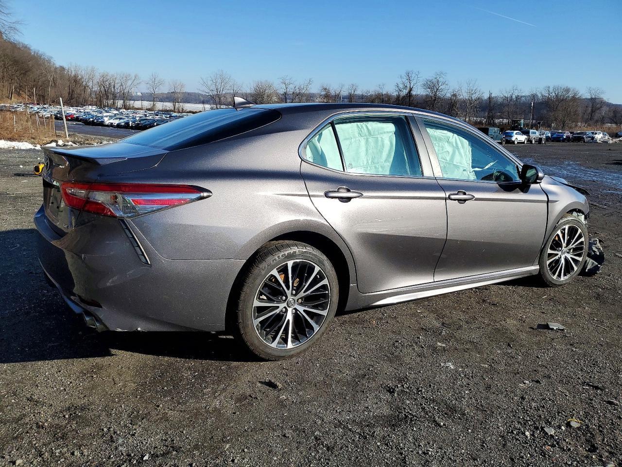 2019 TOYOTA CAMRY