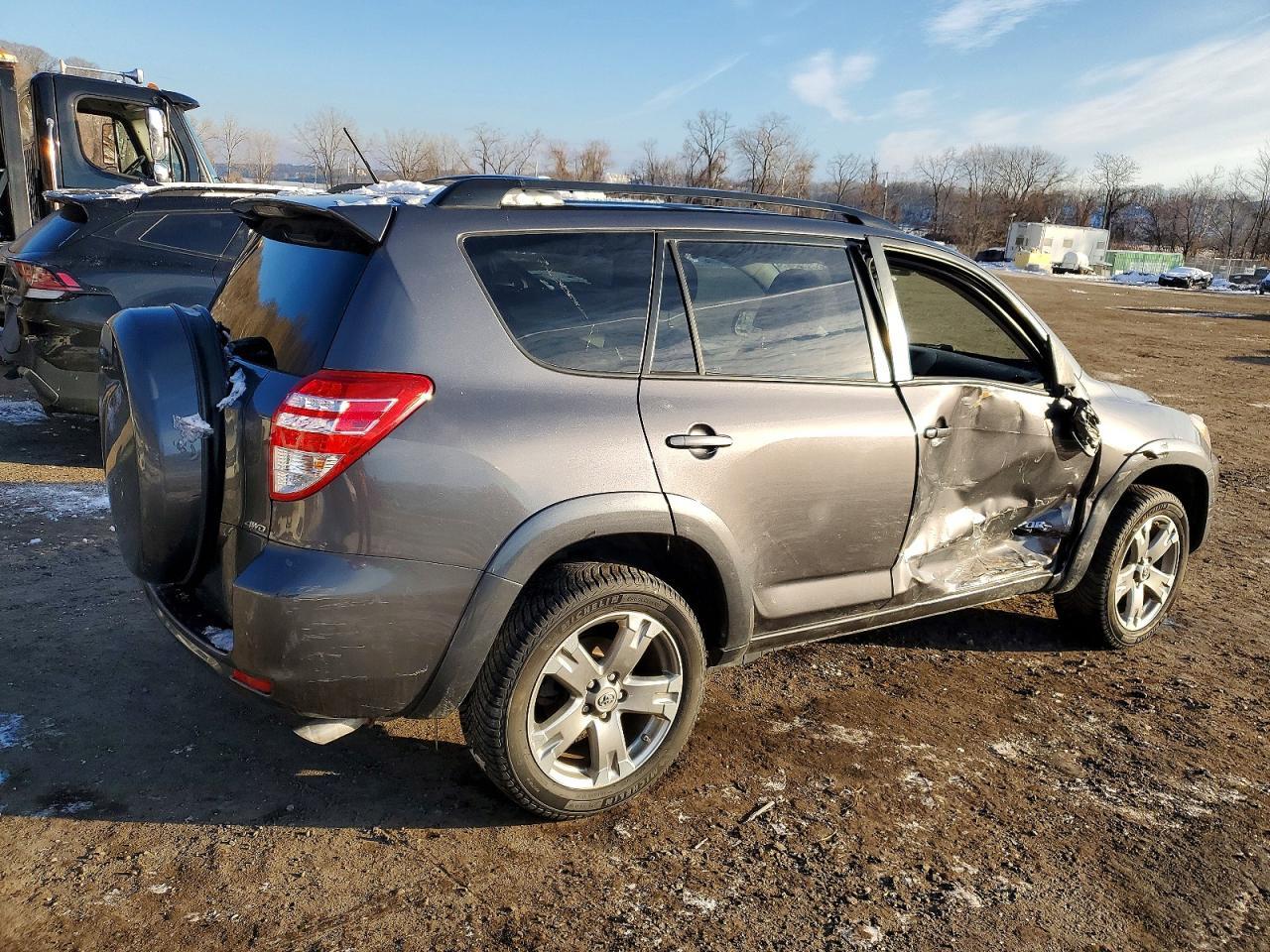 2010 TOYOTA RAV4