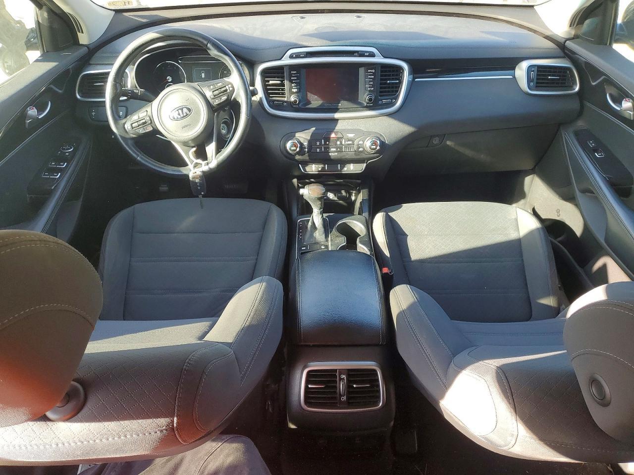 2017 KIA SORENTO