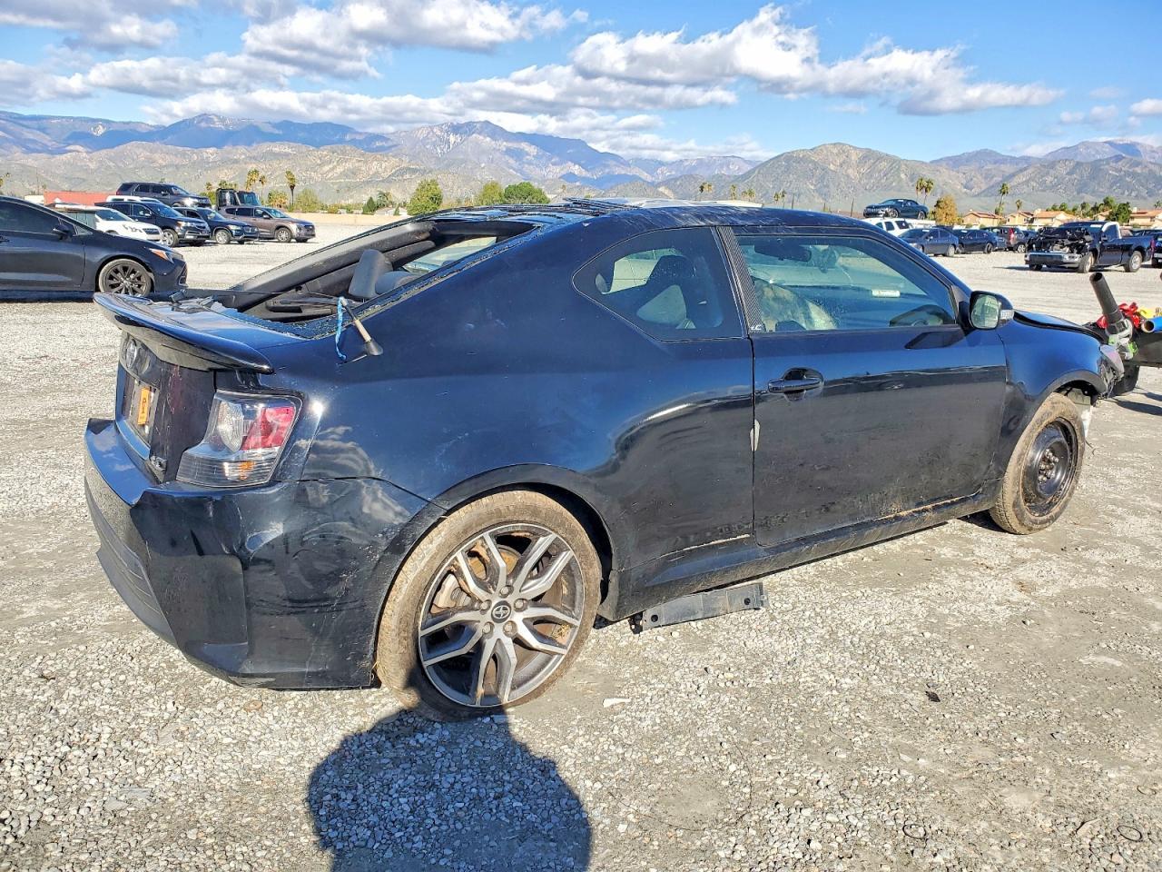 2016 SCION TC