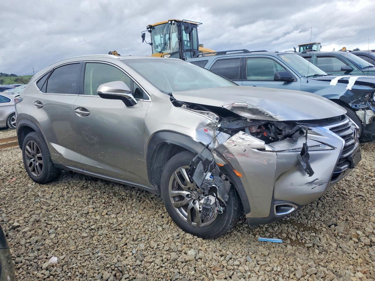 2015 LEXUS NX 300H