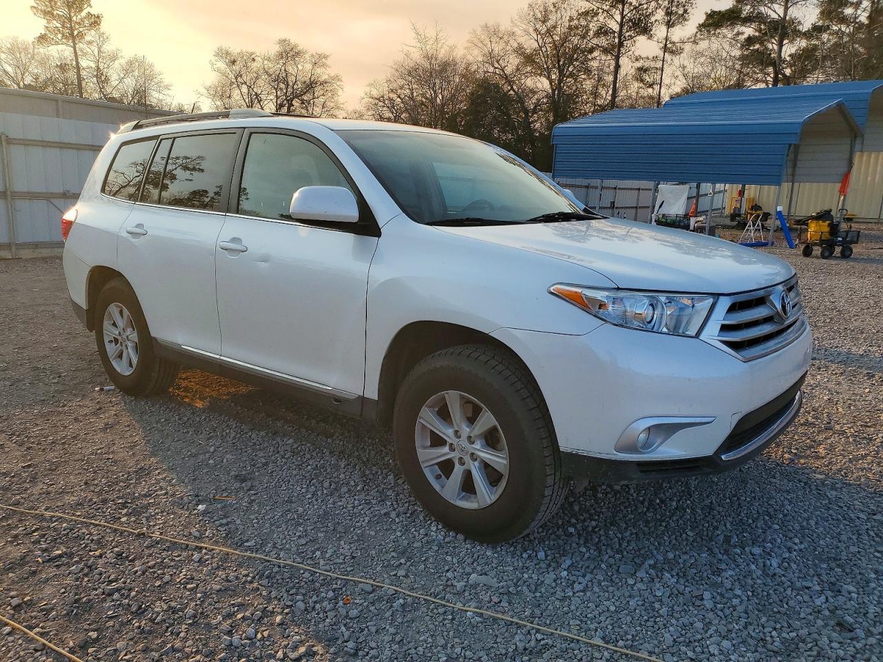 2013 TOYOTA HIGHLANDER