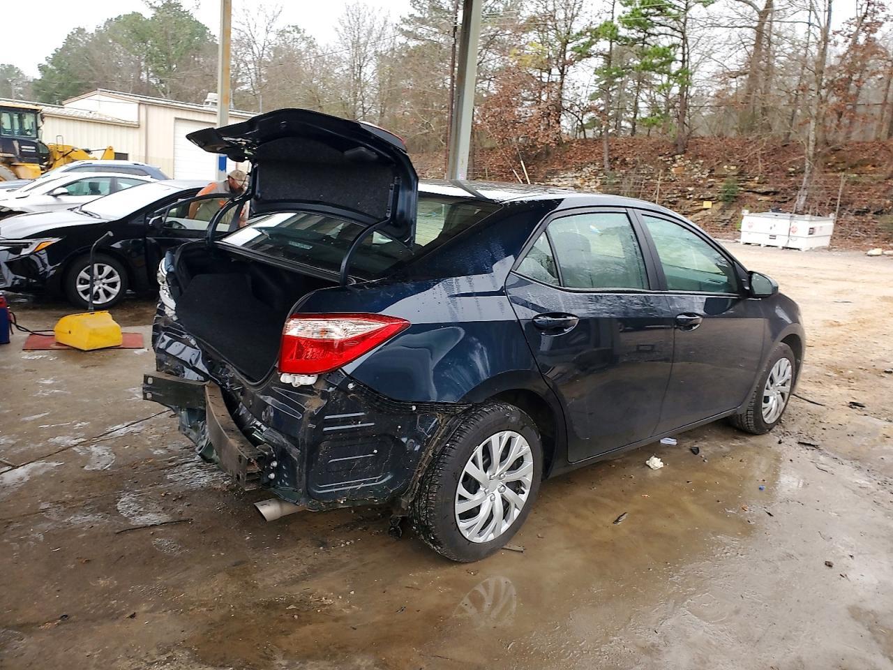2019 TOYOTA COROLLA