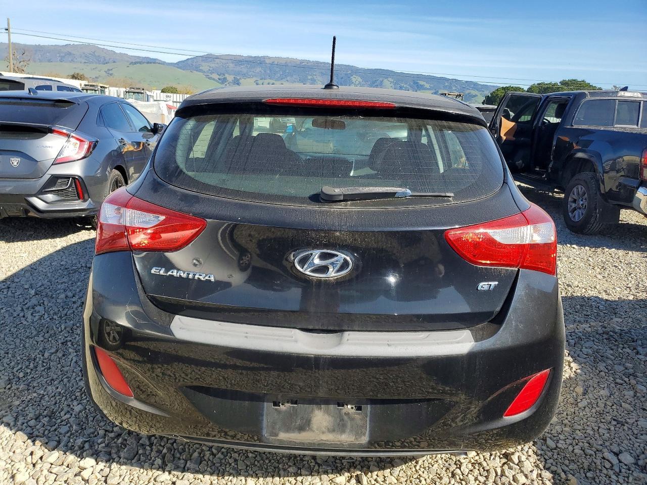 2016 HYUNDAI ELANTRA