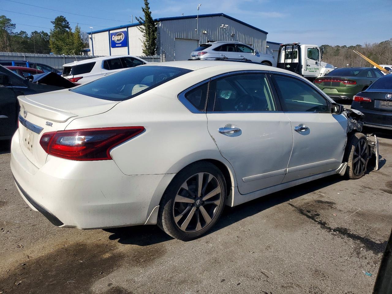 2017 NISSAN ALTIMA