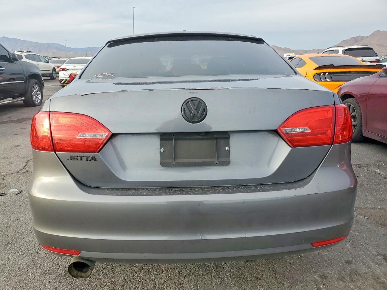 2012 VOLKSWAGEN JETTA