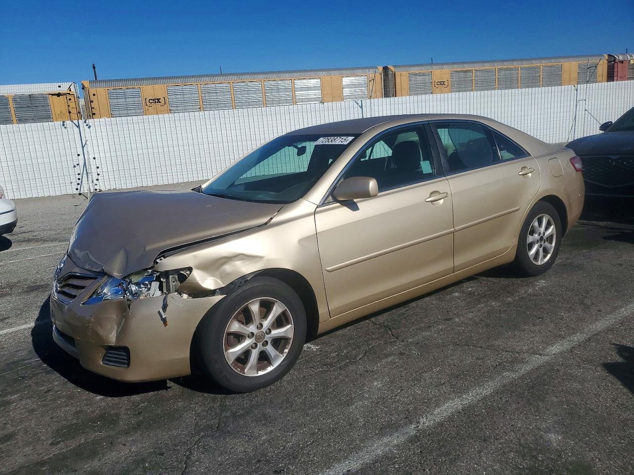 2011 TOYOTA CAMRY