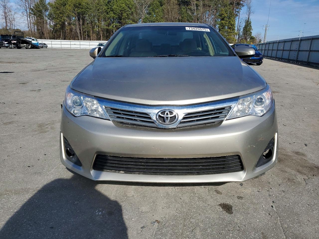2014 TOYOTA CAMRY