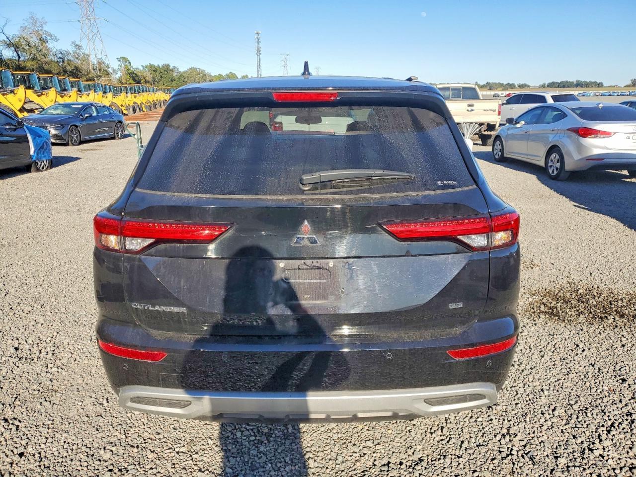 2022 MITSUBISHI outlander