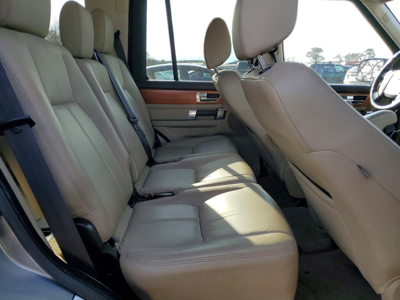 2011 LAND ROVER LR4