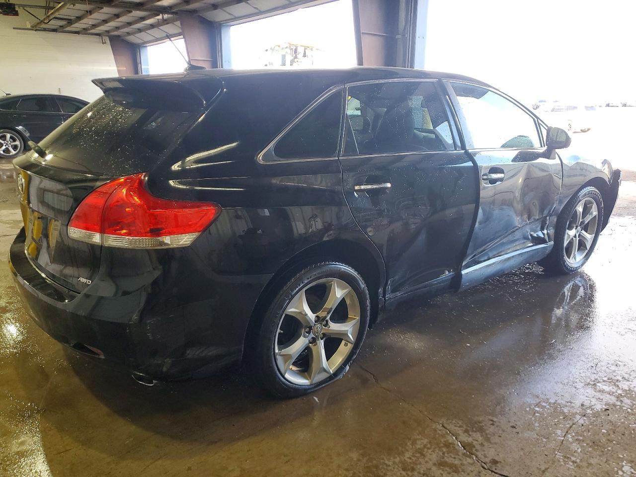 2011 TOYOTA VENZA