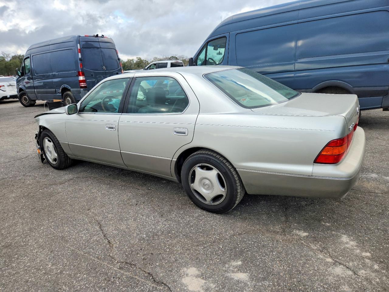 2000 LEXUS Ls 400