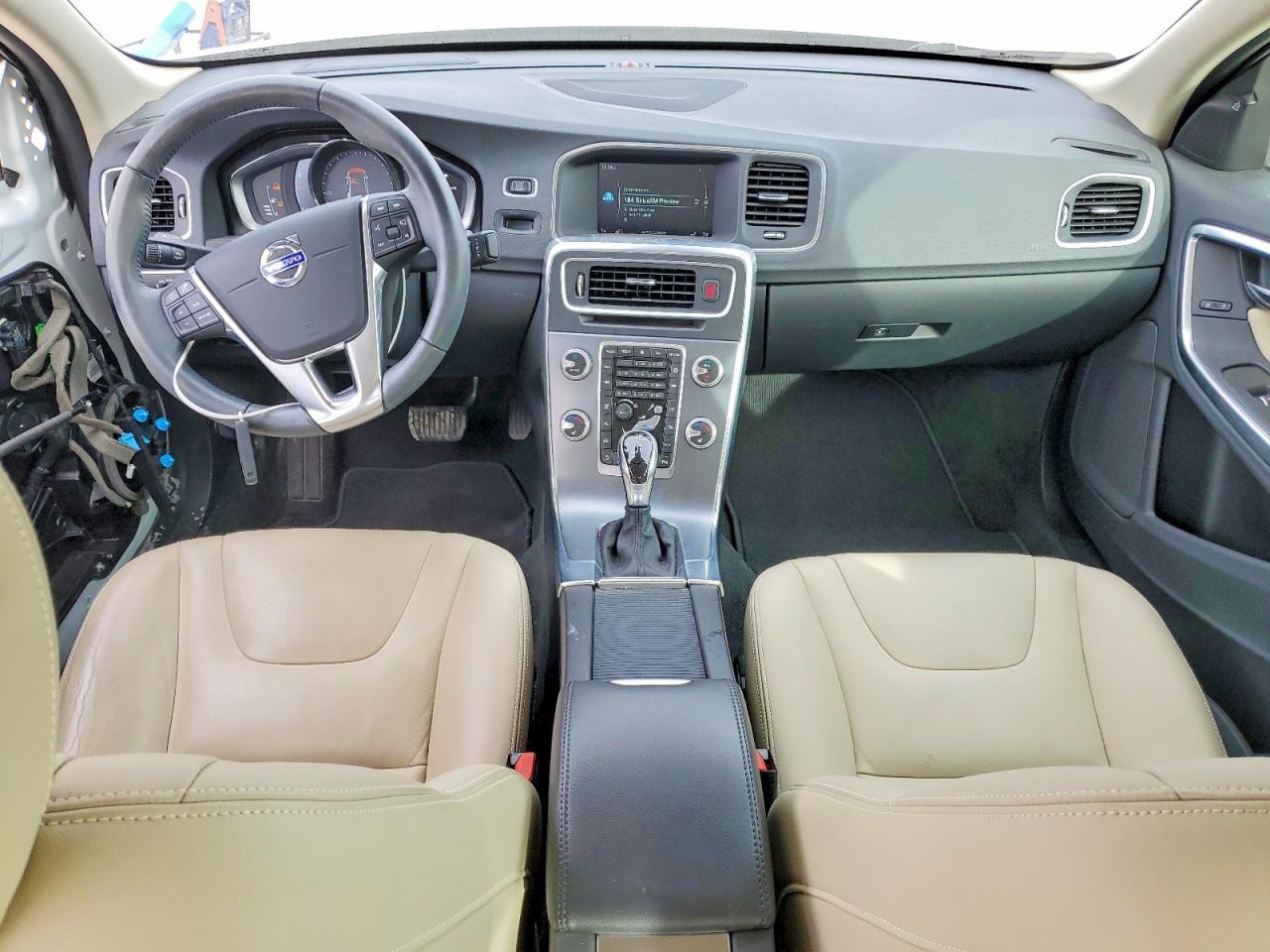 2017 VOLVO S60