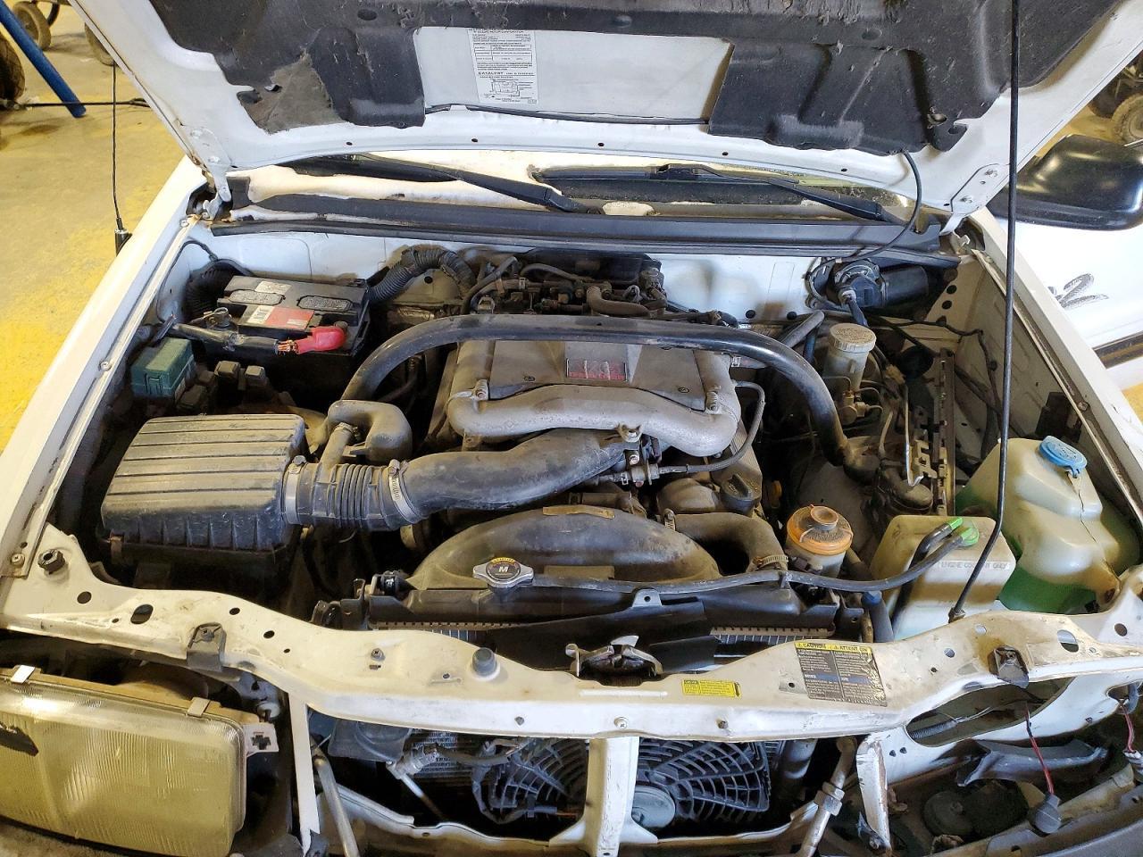 2004 CHEVROLET TRACKER