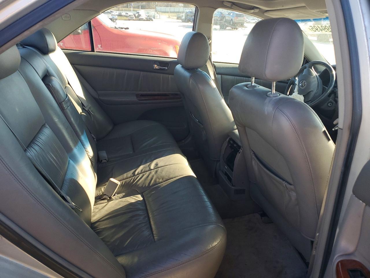 2004 TOYOTA CAMRY