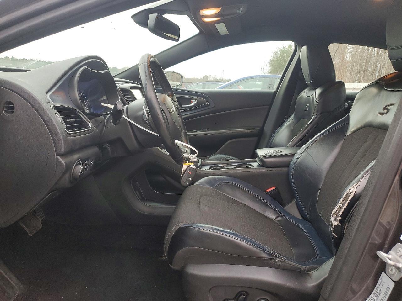 2015 CHRYSLER 200