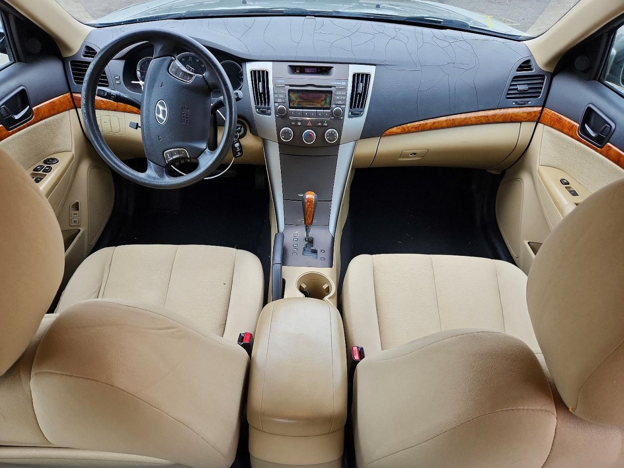 2010 HYUNDAI SONATA