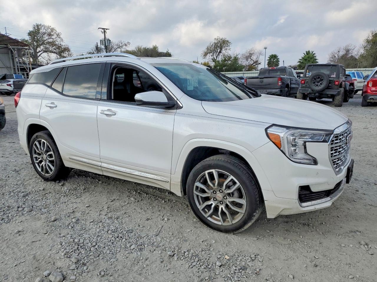 2023 GMC Terrain