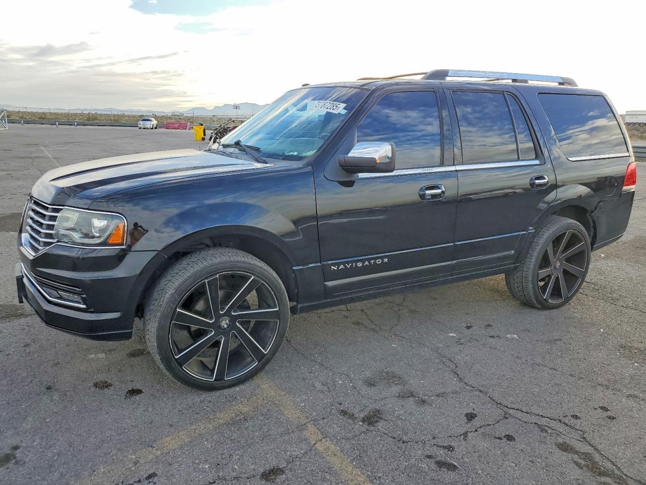 2016 LINCOLN Navigator