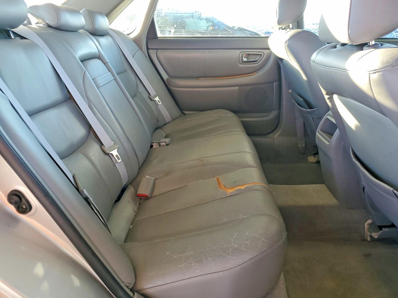 2003 TOYOTA Avalon
