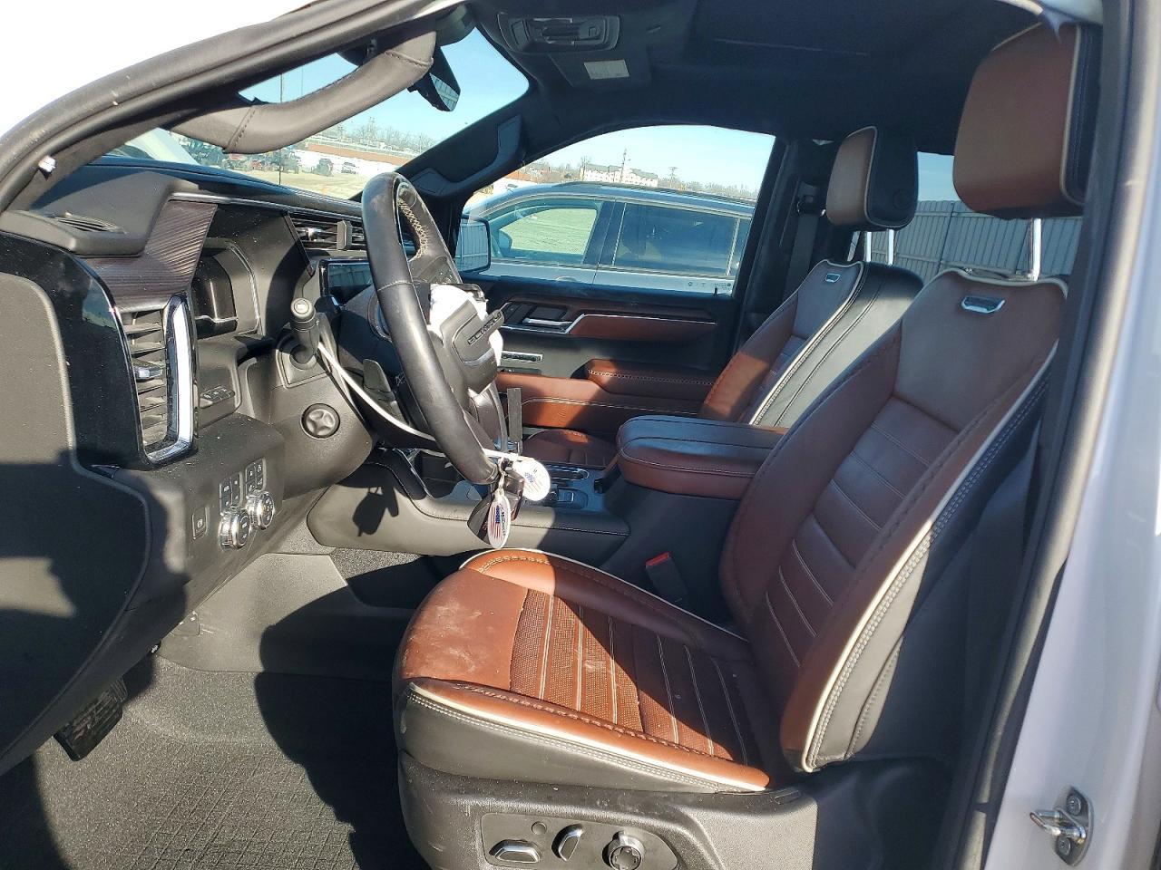 2024 GMC Sierra
